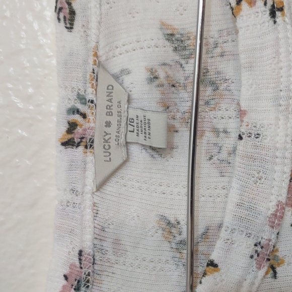 SLIGHTLY USED LUCKY BRAND LONG SLEEVE BOHO SHIRT FLORAL SIZE L THIN MATERIAL - Picture 2 of 10